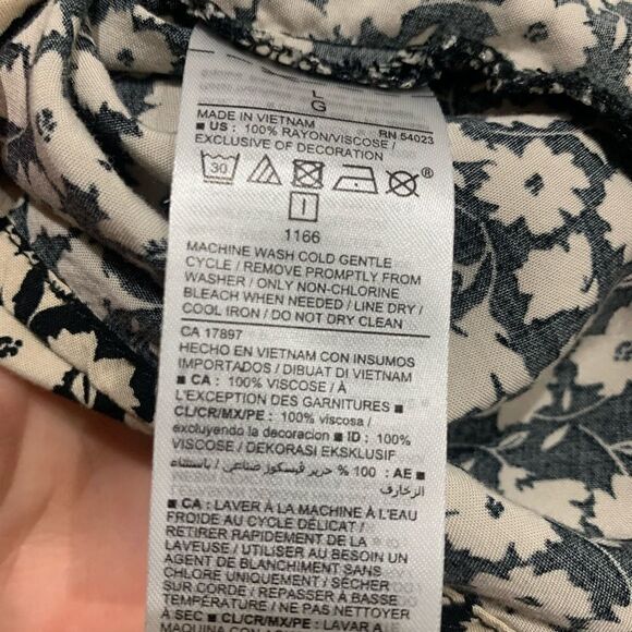 Old navy, crop top, floral, size large - Picture 10 of 12